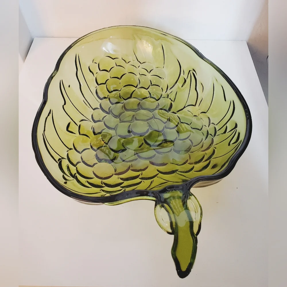 Vintage Indiana Glass Grape Shaped Serving Bowl